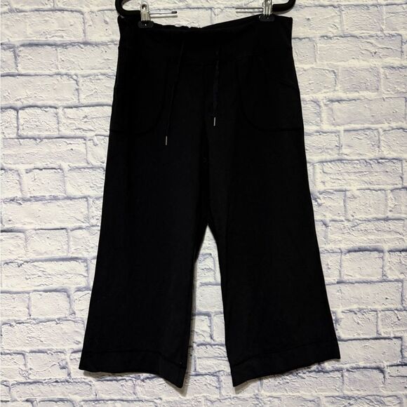 Lululemon wide leg crop yoga pants black - Picture 2 of 8